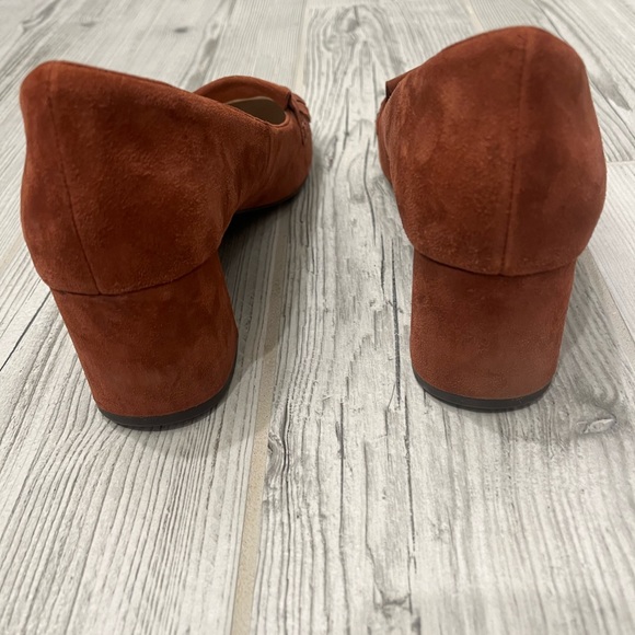 Cole Haan Mabel Suede Tassel Pump size 8.5 - Picture 6 of 12